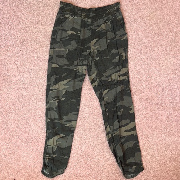 SO Pants - SO Army Green Jogger Pants Size Large
